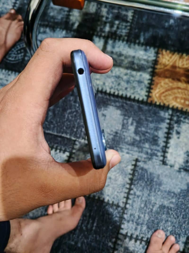 Sharp Aquos Zero 2