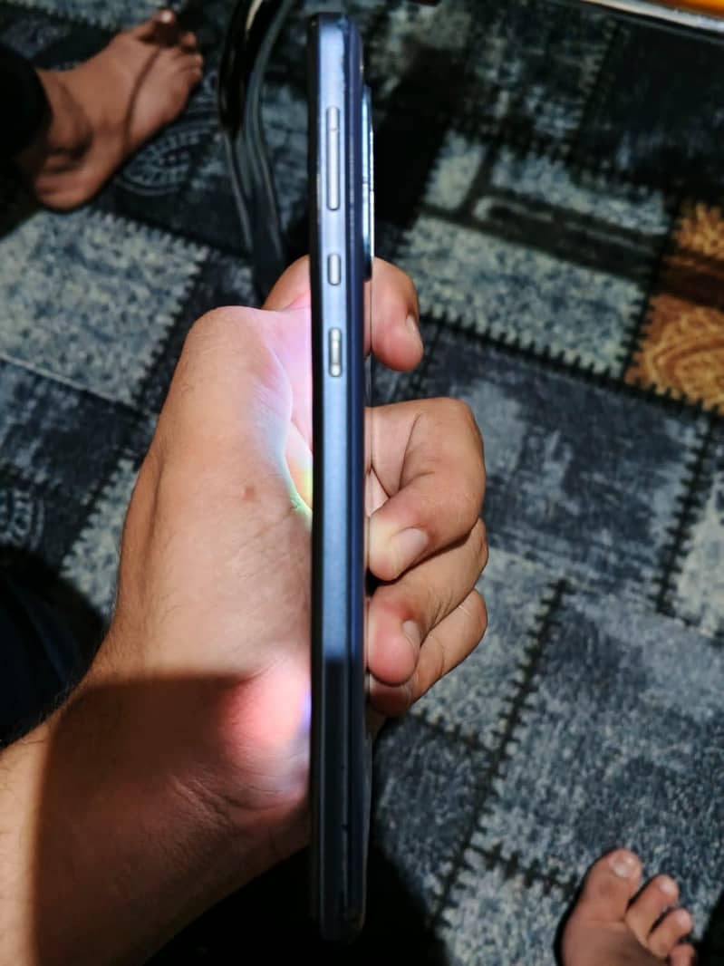 Sharp Aquos Zero 3