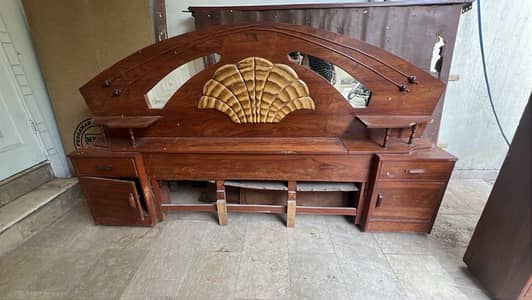 1 Double bed. 1 single bed. 1 Dressing table for sale (used)