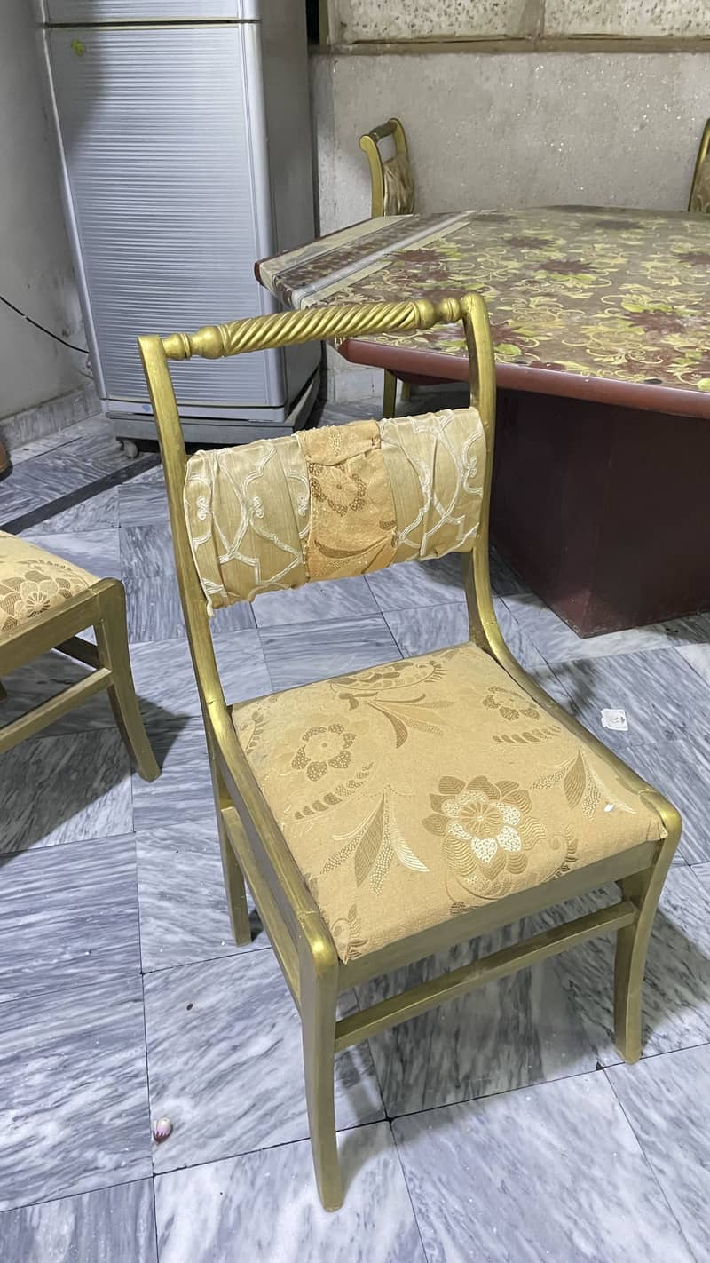 Dining Table & Chairs 5