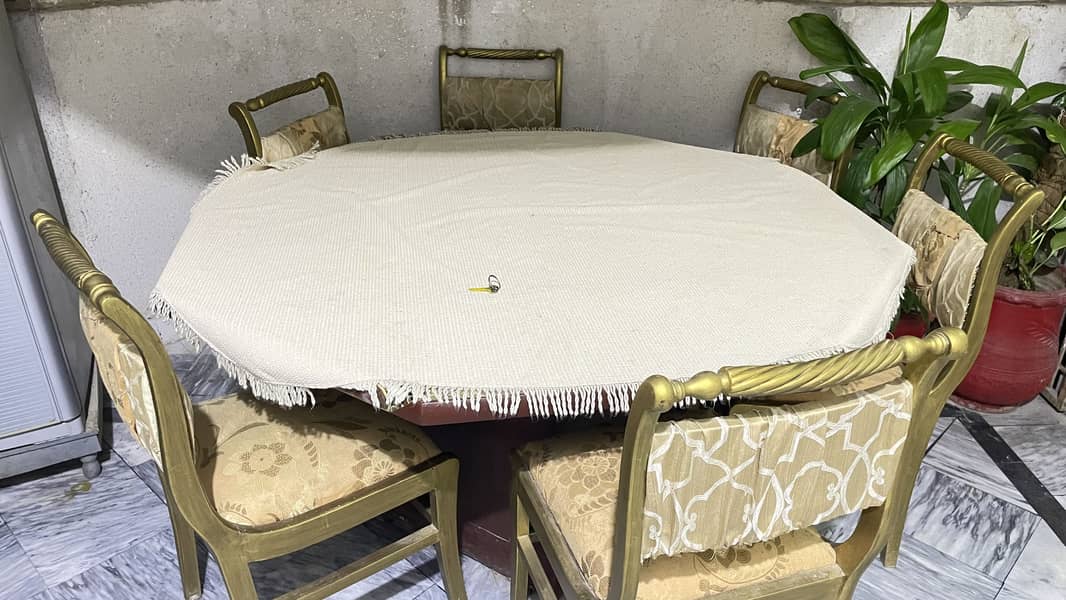 Dining Table & Chairs 7