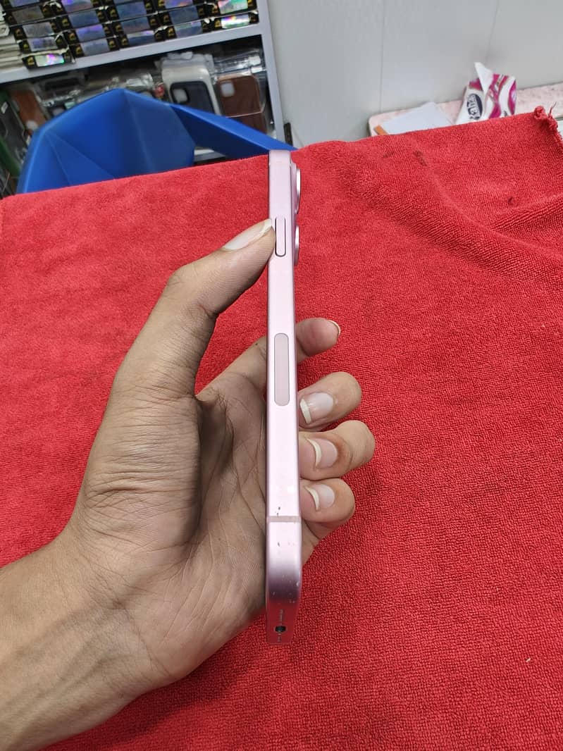 Apple iPhone 15 plus 2