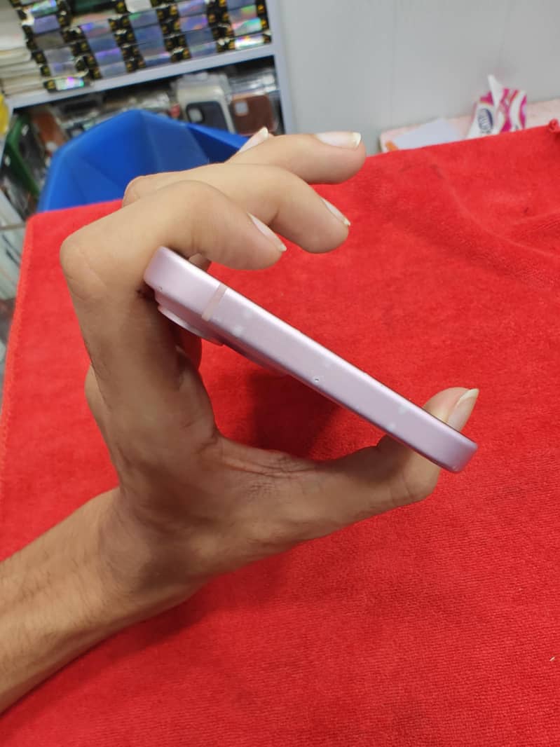 Apple iPhone 15 plus 5
