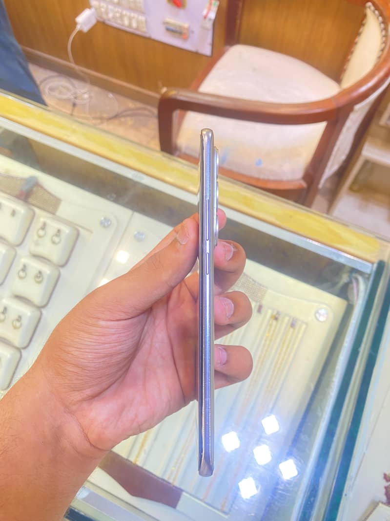 tecno spark 40 pro plus 4