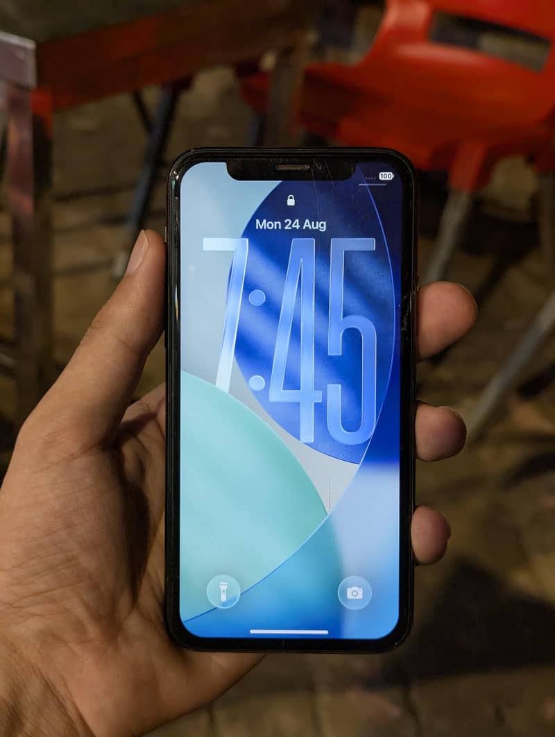 iPhone 11 Pro 1