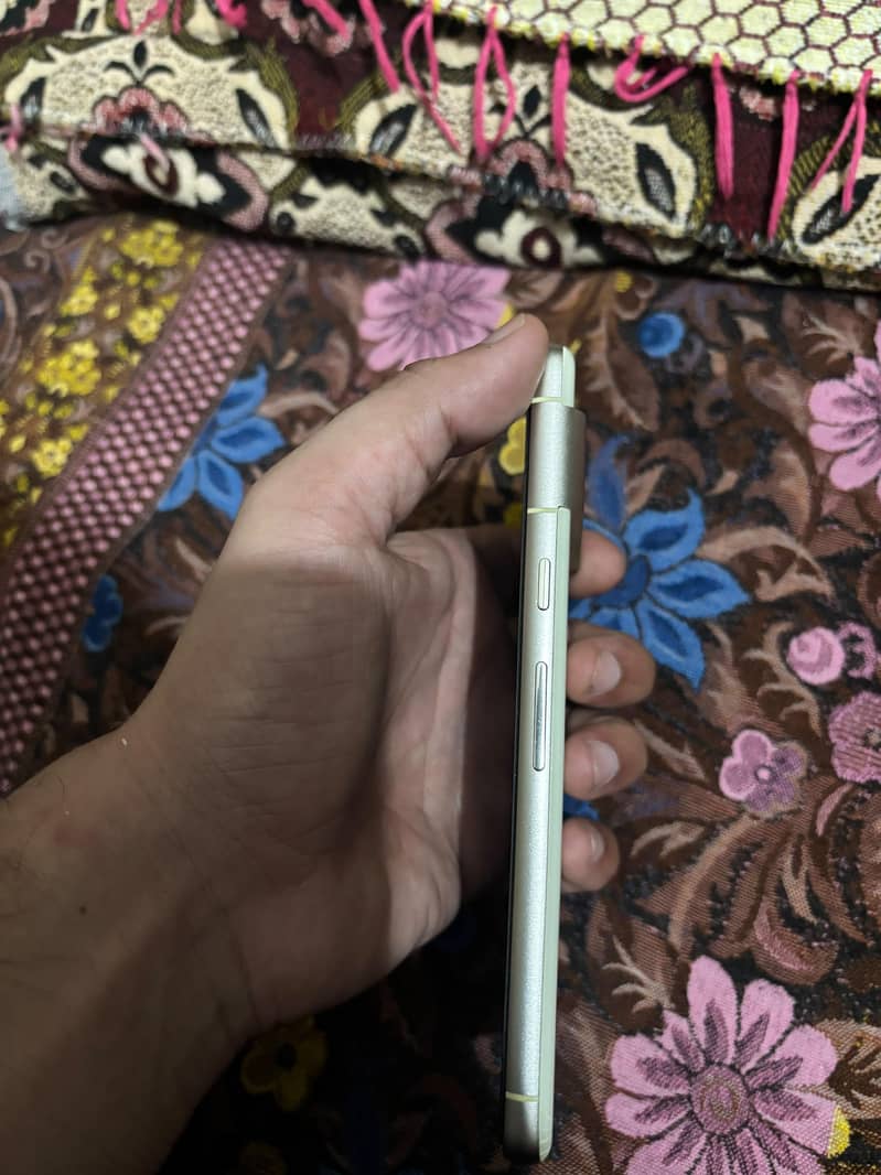 Google Pixel 7 3