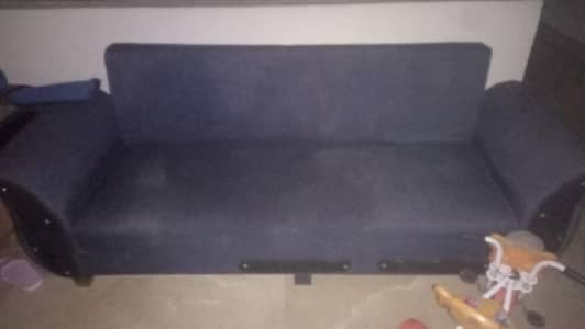 sofa accha h bed bhi ban jata h