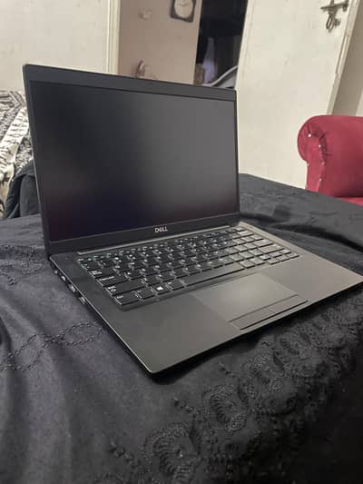 Dell Latitude 7390 | Core i7 8th Gen | 8GB RAM | 256GB SSD