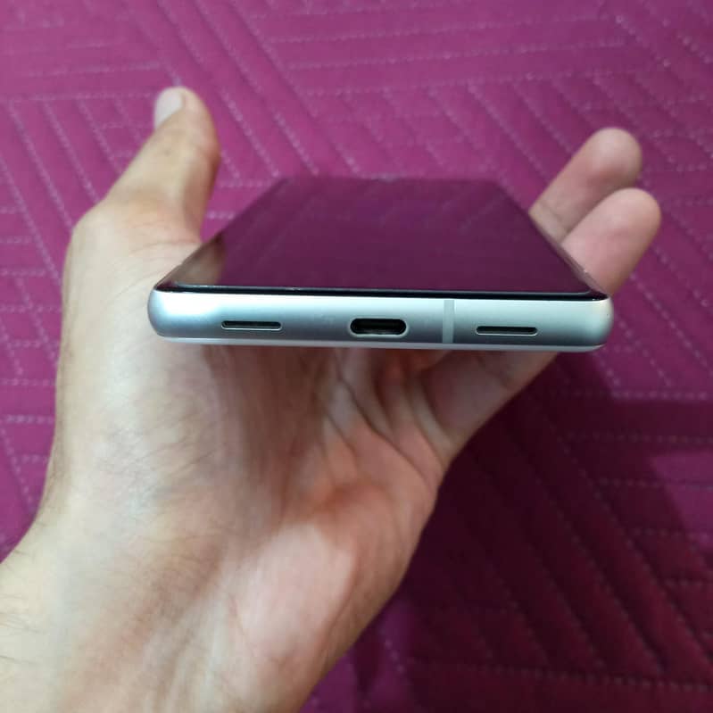 Google Pixel 7a 3