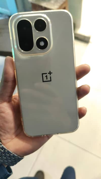 One Plus 15 , Dual sim 16/512 , Sim time over, wd pouch water pack