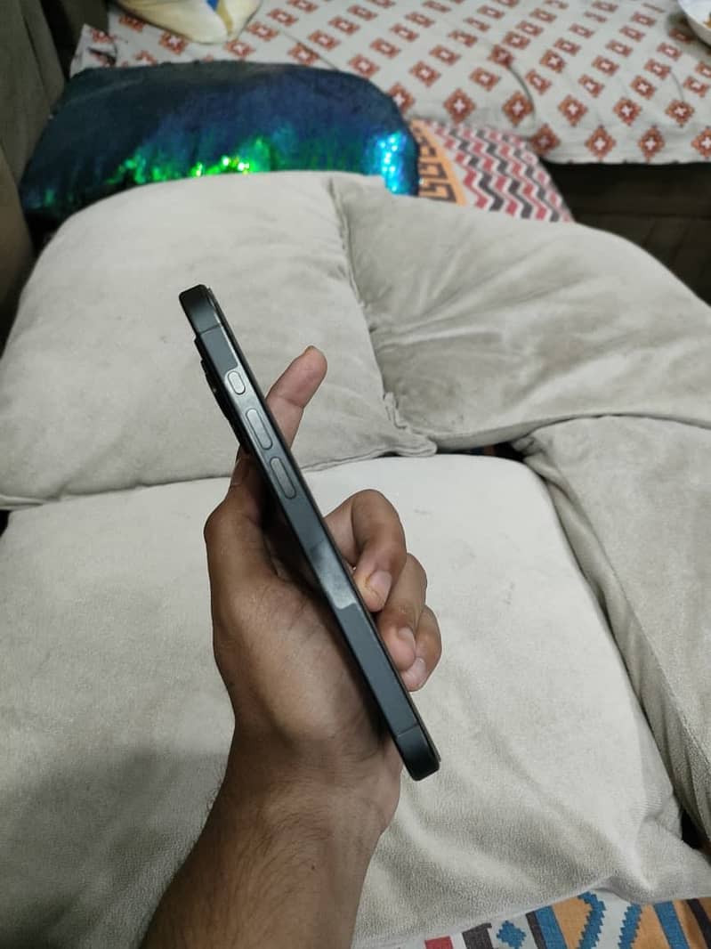 Apple iPhone 15 Pro 10