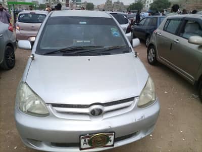 Toyota Platz 2006