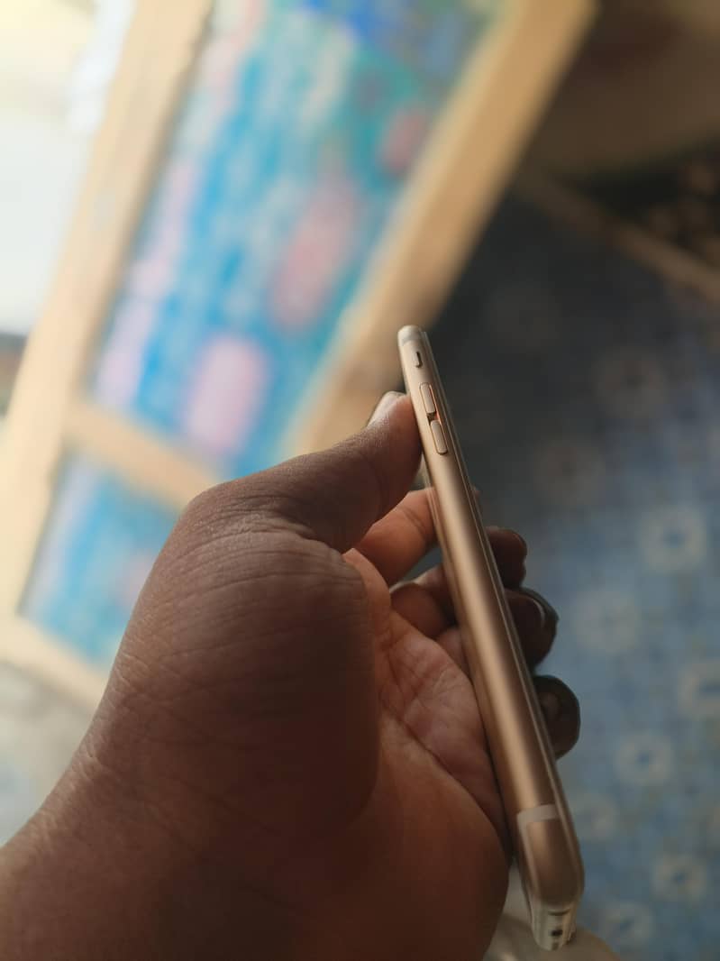 Apple iPhone 6S 2