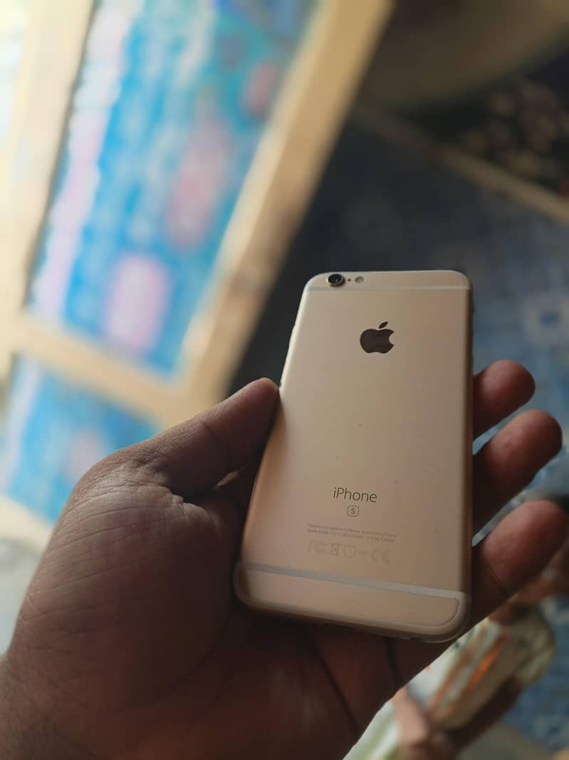 Apple iPhone 6S 5