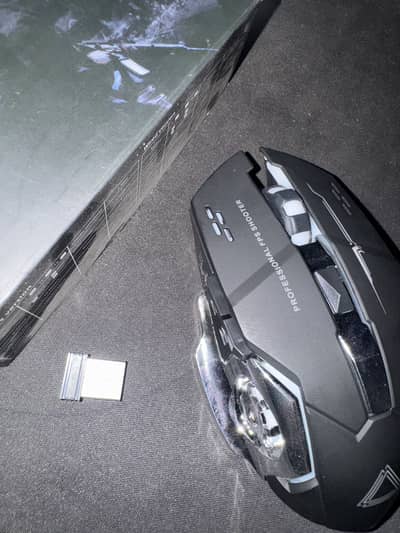 Wireless rgb Gaming mouse, Mouse under budget