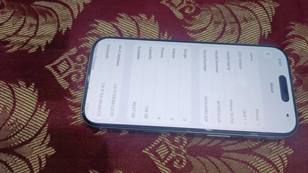 Apple iPhone 16 Pro 0