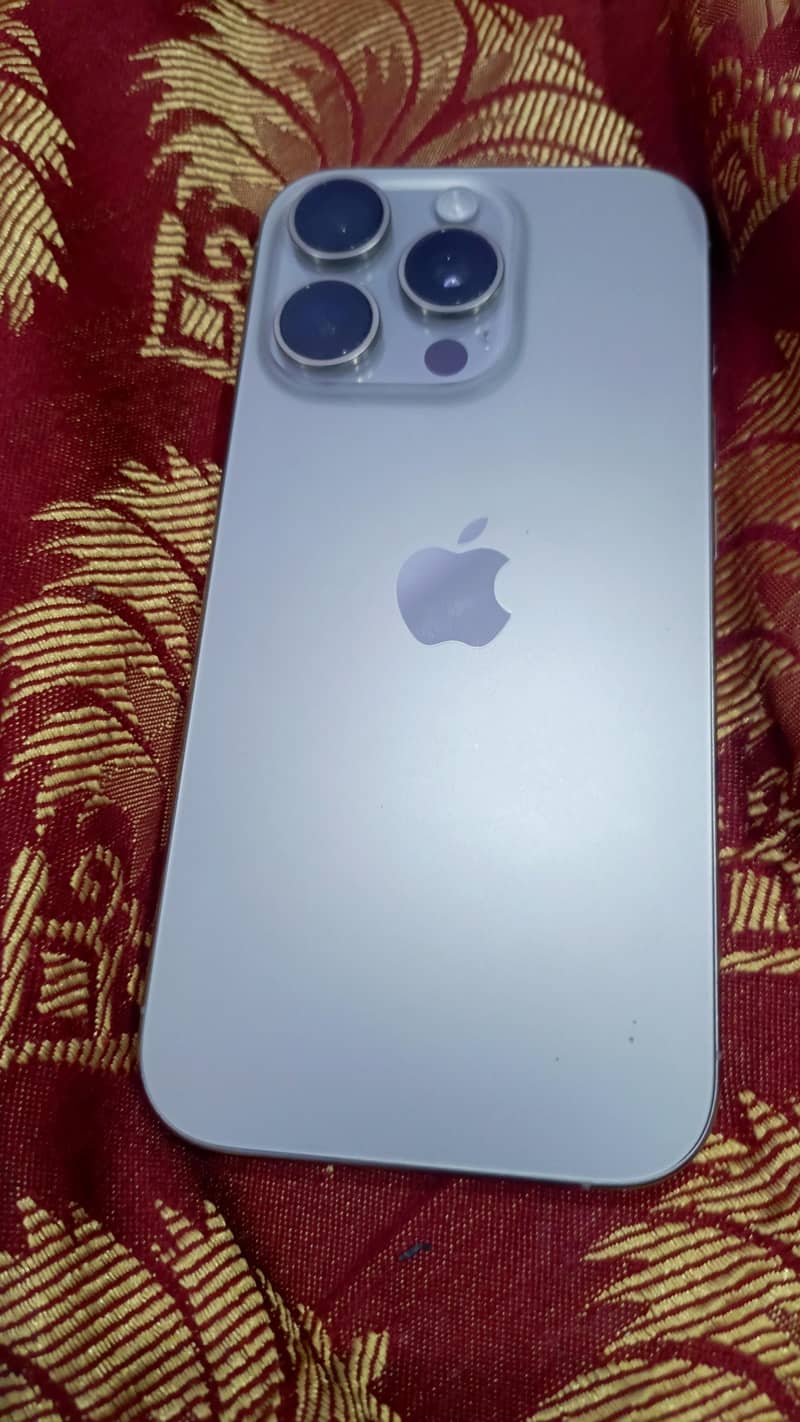 Apple iPhone 16 Pro 6