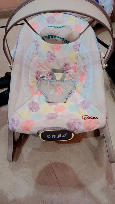 Tinnies baby bouncers and rockers T613 E-C
