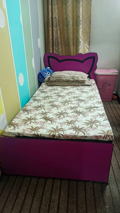 single bed for sale