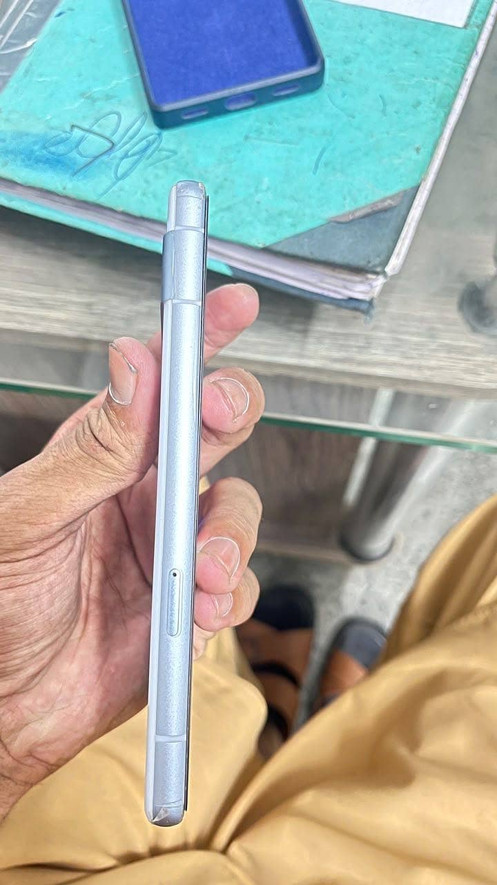 Google Pixel 7a 2