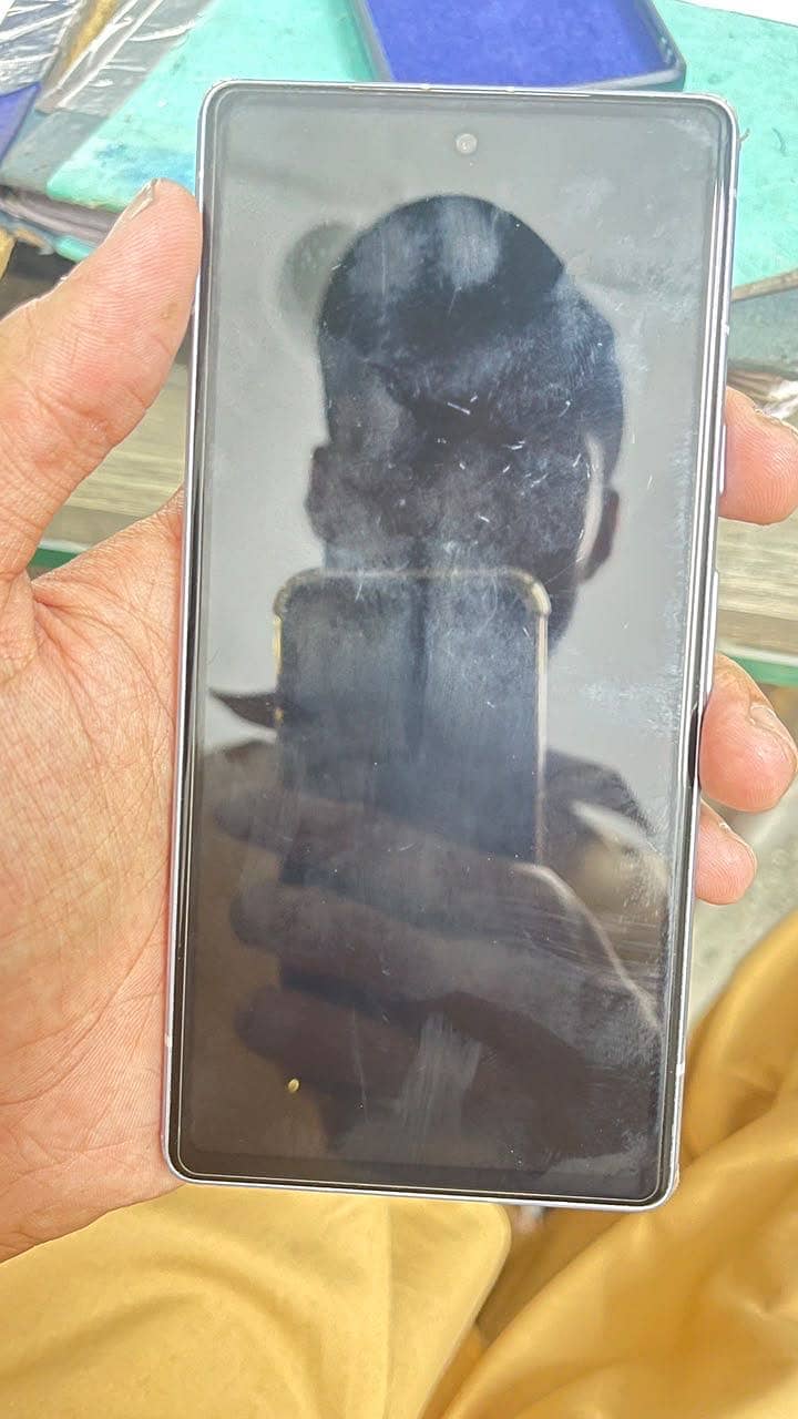 Google Pixel 7a 4