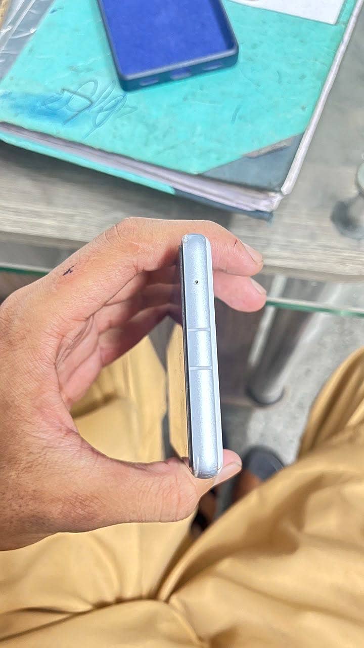 Google Pixel 7a 6