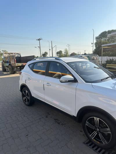 MG ZS 2022