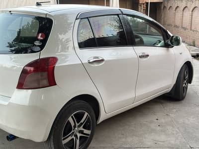 Toyota Vitz 2007