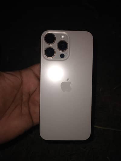 Apple iPhone 16 Pro Max