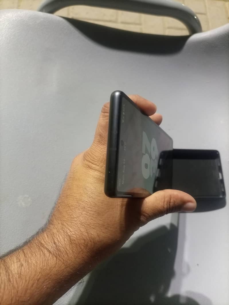 Google Pixel 7a 4