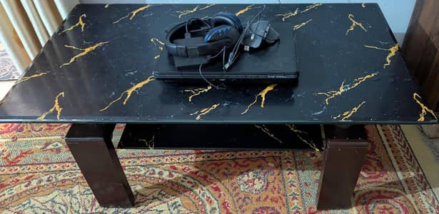 Center / Coffee Table