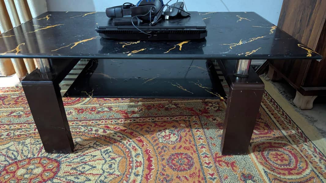 Center / Coffee Table 1