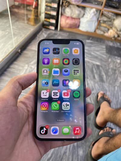 Apple iPhone 14 exchange possible with up model