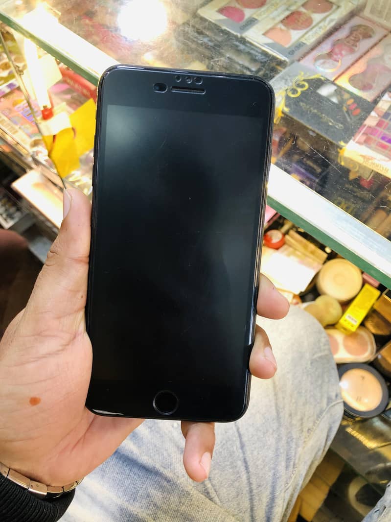 Apple iPhone 7 Plus 2