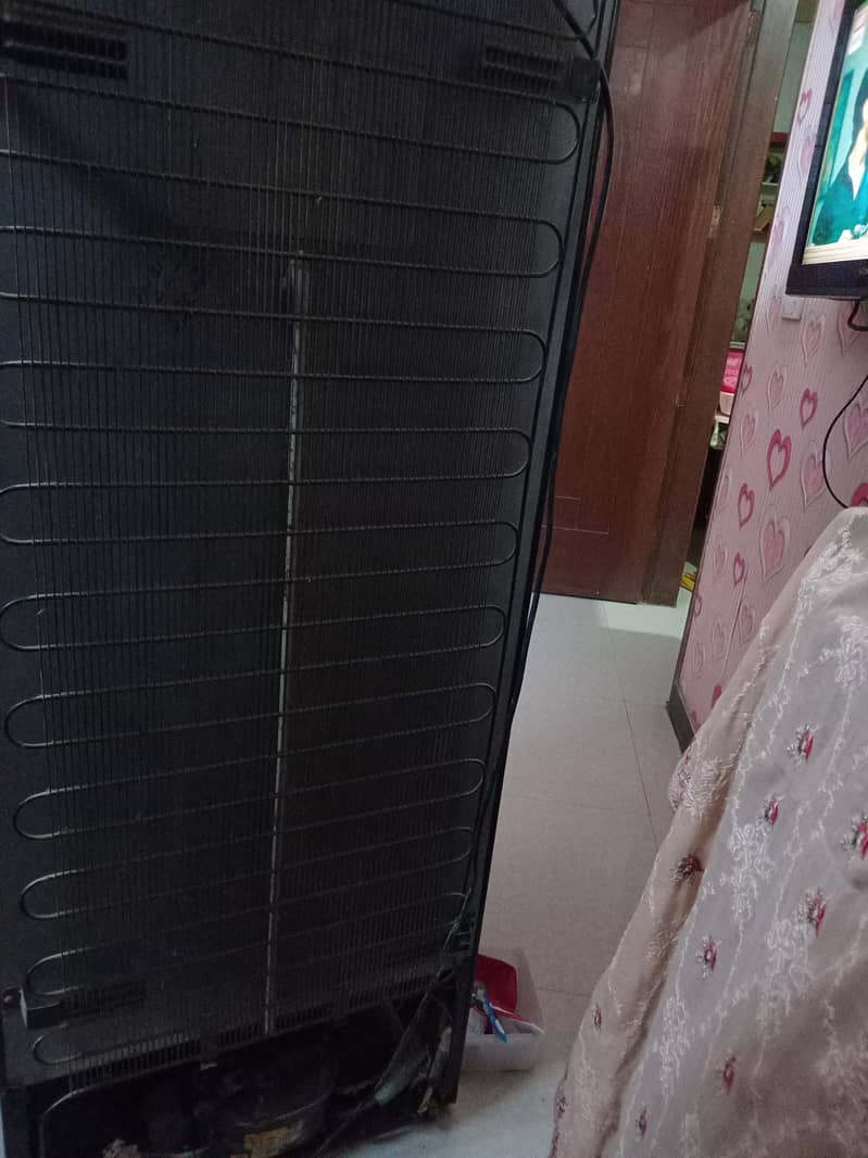 second hand fridge 2