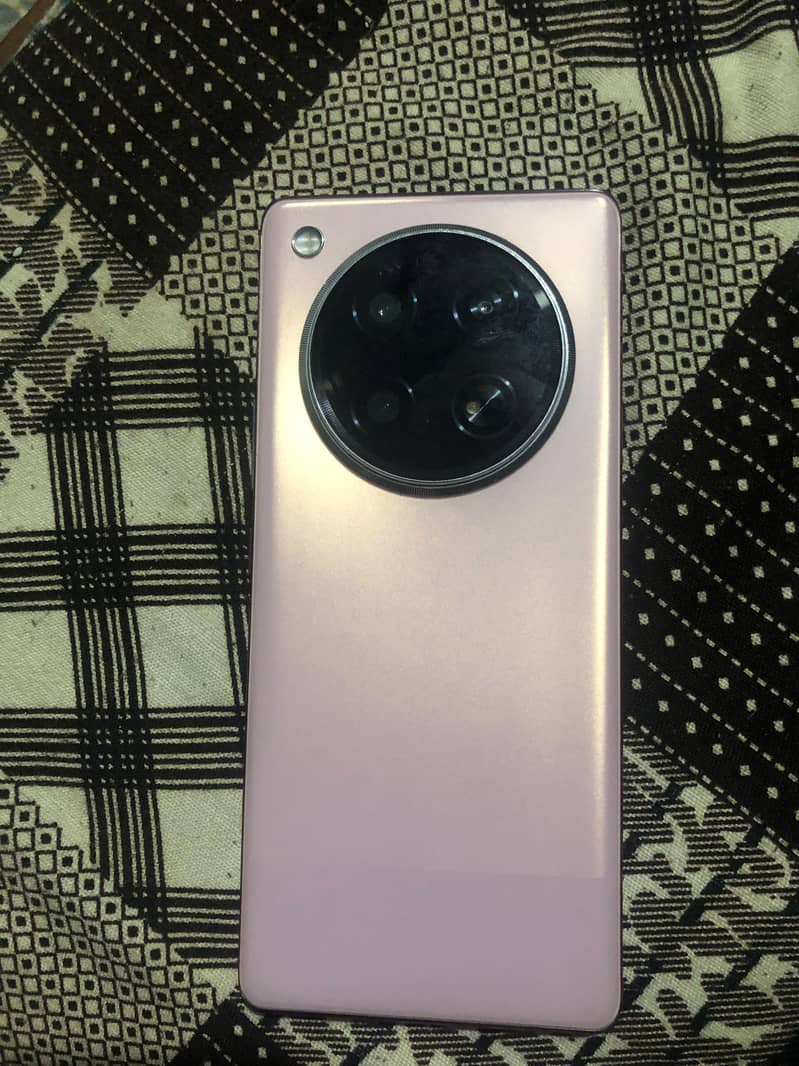 Infinix Zero 40 3