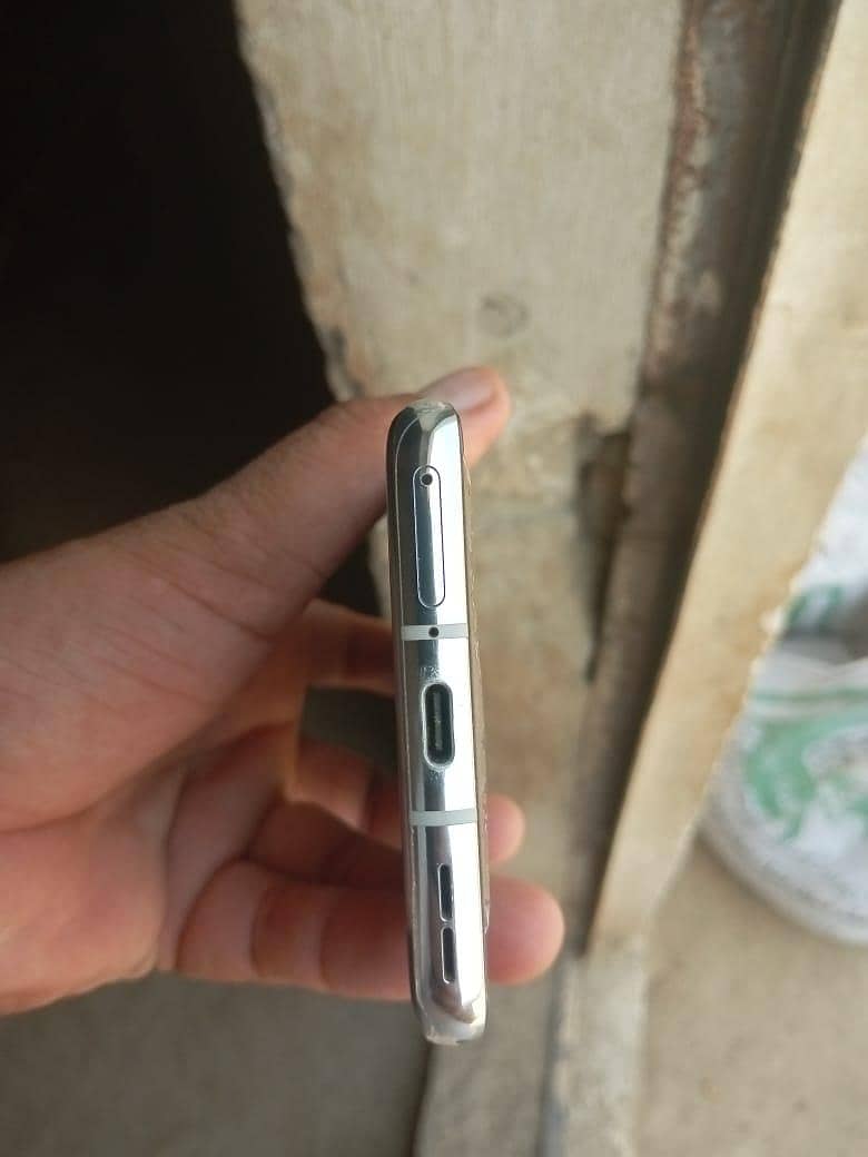One Plus 9 Pro 0