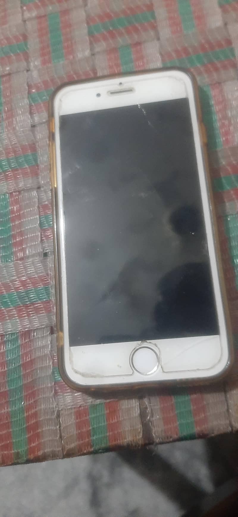 Apple iPhone 6 2