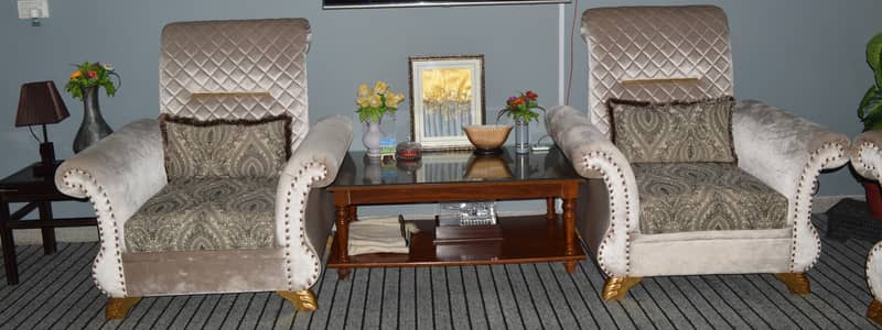 7-Seater Luxury Velvet Sofa Set – Excellent Condition