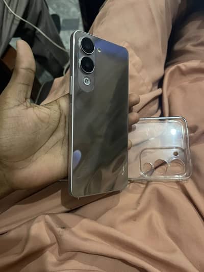 Vivo Y04