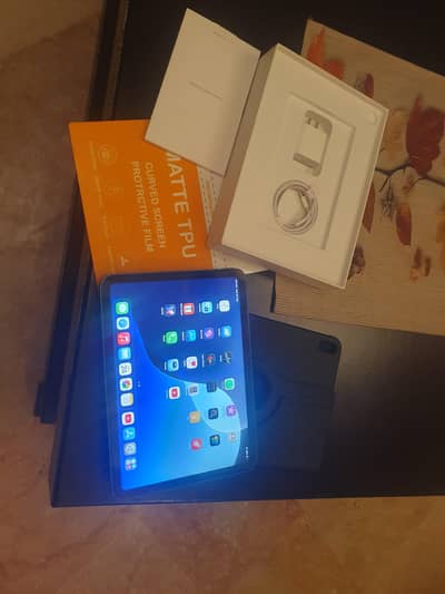 Apple iPad 10th Generation 64GB Blue | 100% | 10/10 | Complete Box