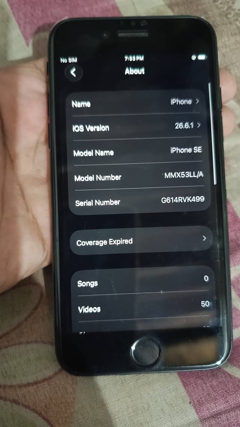 Apple iPhone SE 3 5
