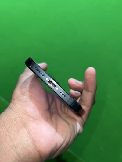 Apple iPhone 14