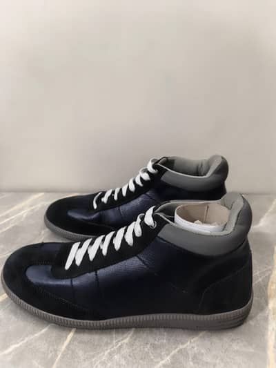 ONE Life High Sneakers