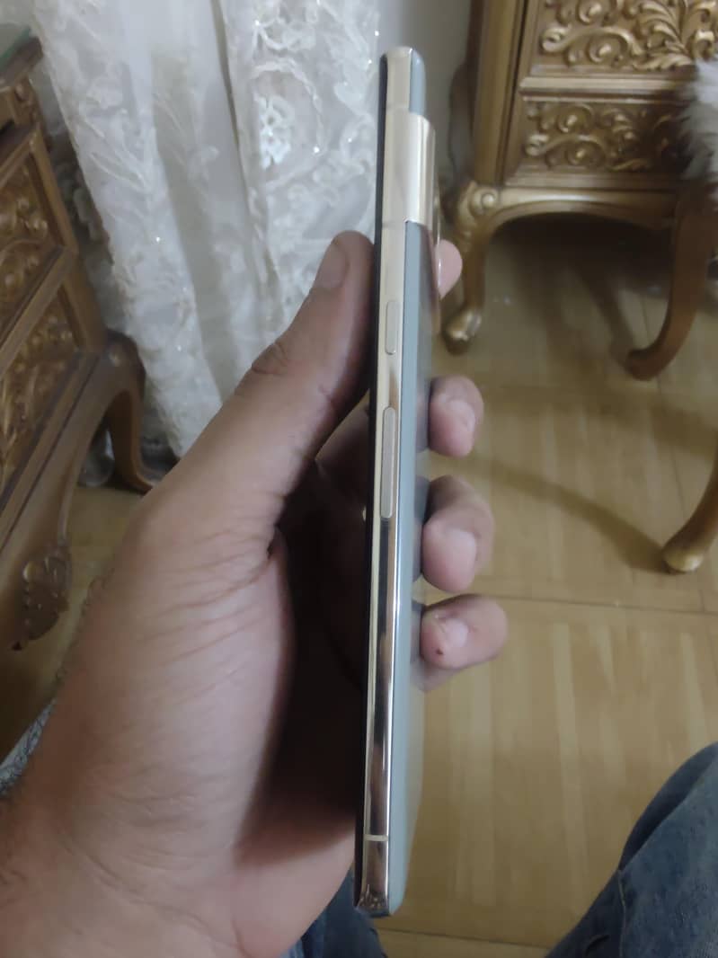 Google Pixel 7 Pro 4