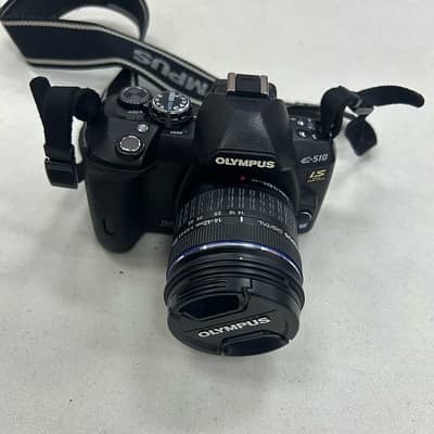 E-510 olympus, with 2 lenses, 30k