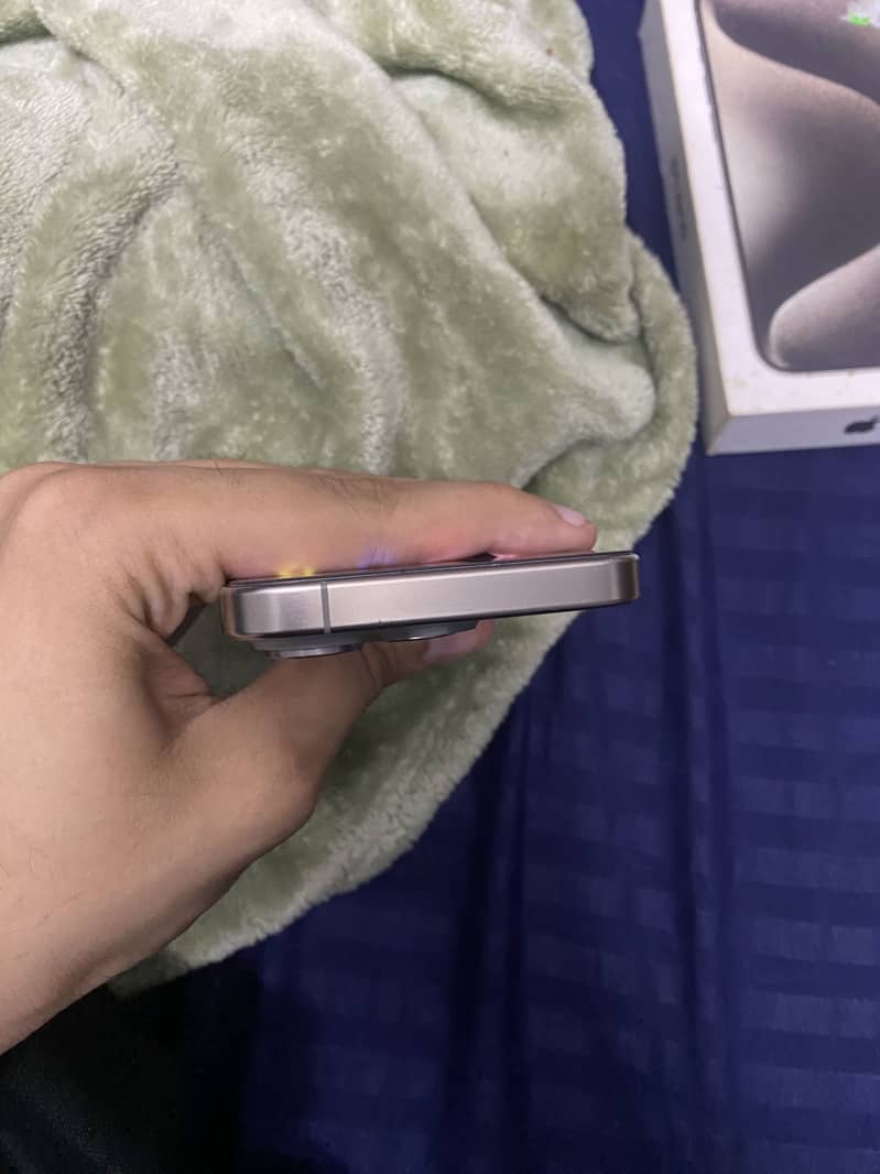 Apple iPhone 15 Pro 1