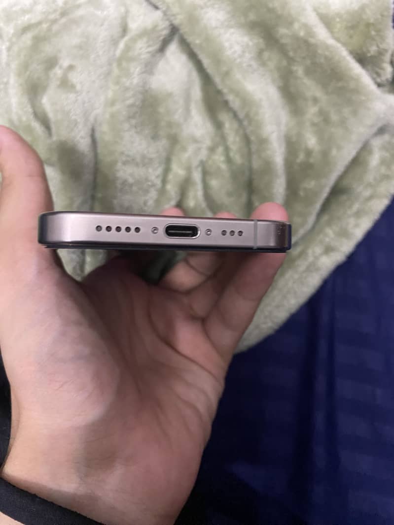 Apple iPhone 15 Pro 5