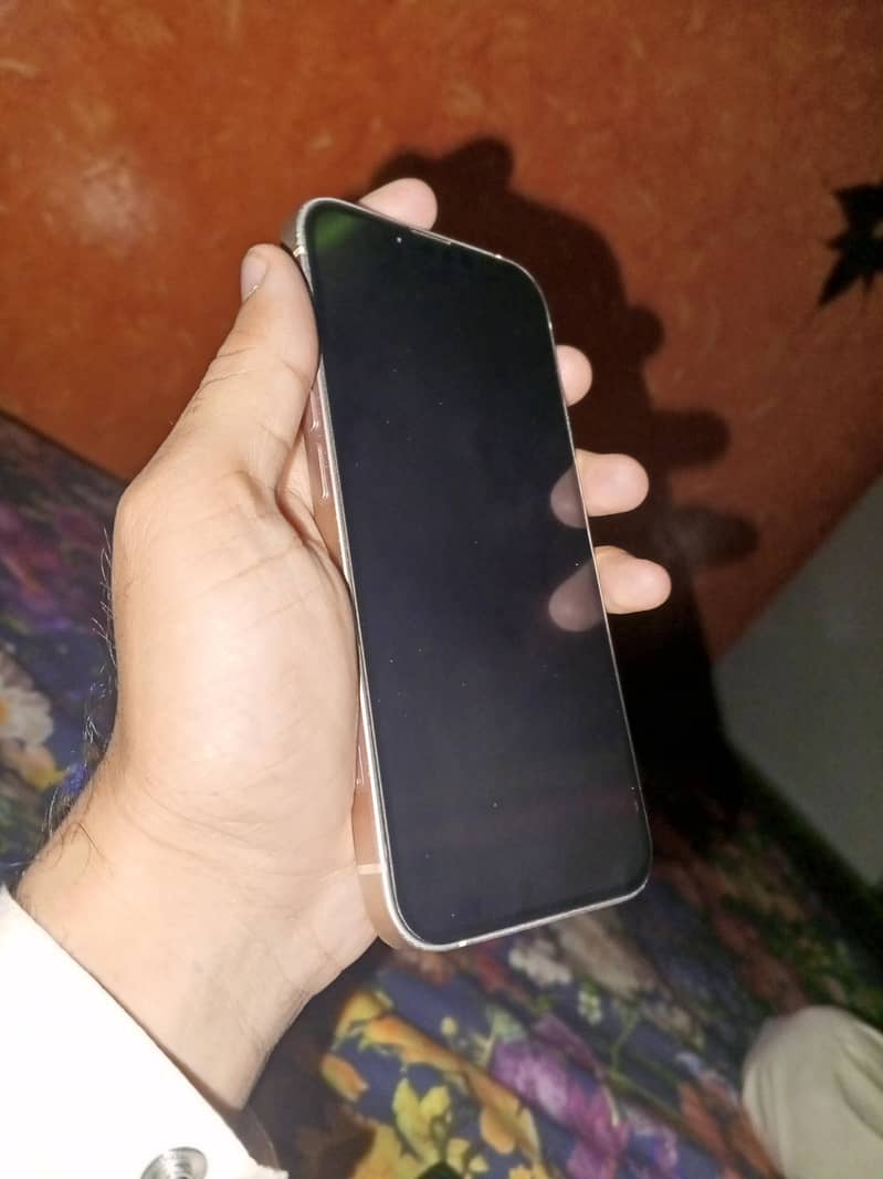 Iphone 13 3