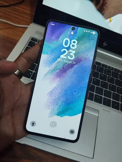 Samsung Mobile S21 FE